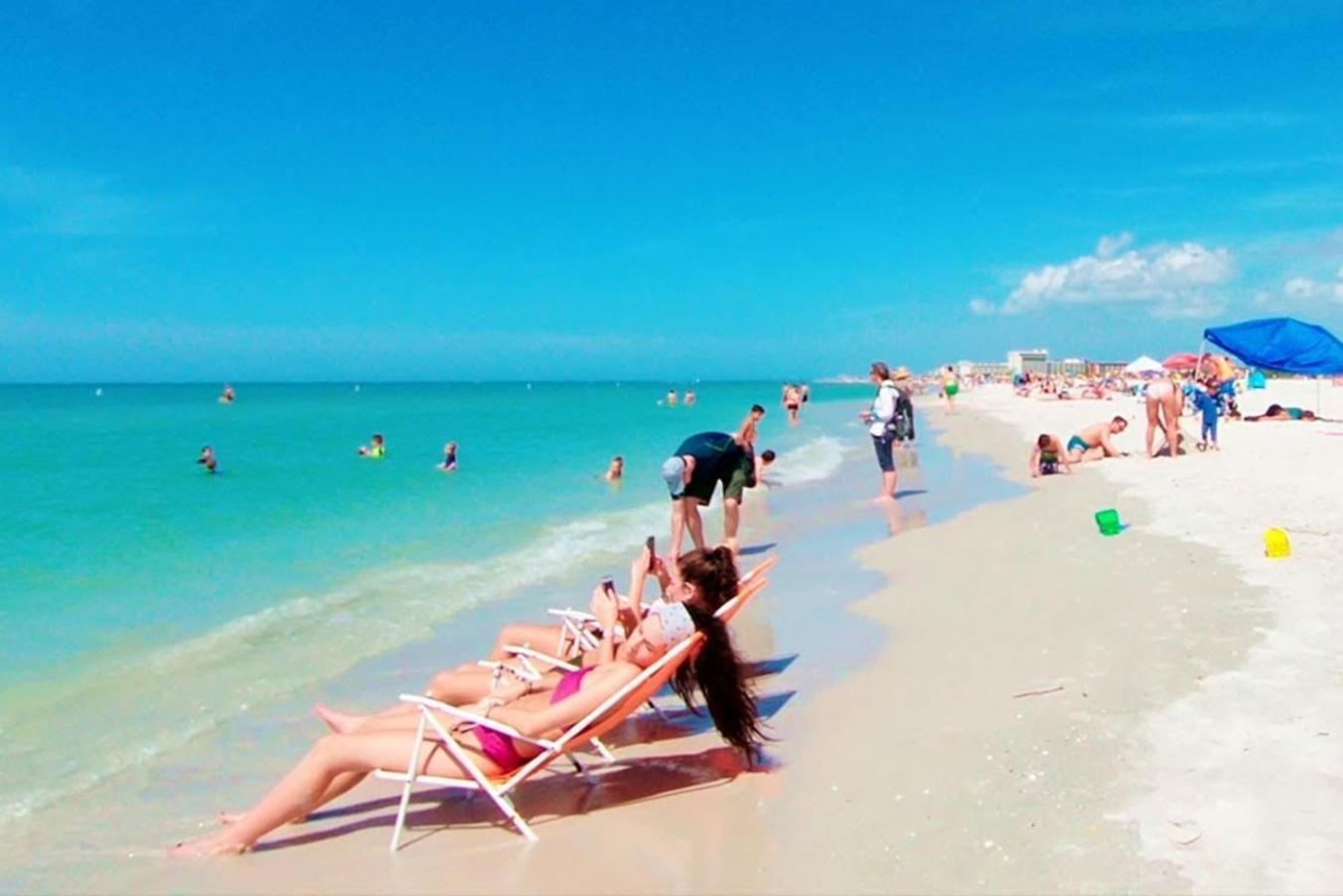 Boutique Beach Retreat St. Pete Beach Exterior foto